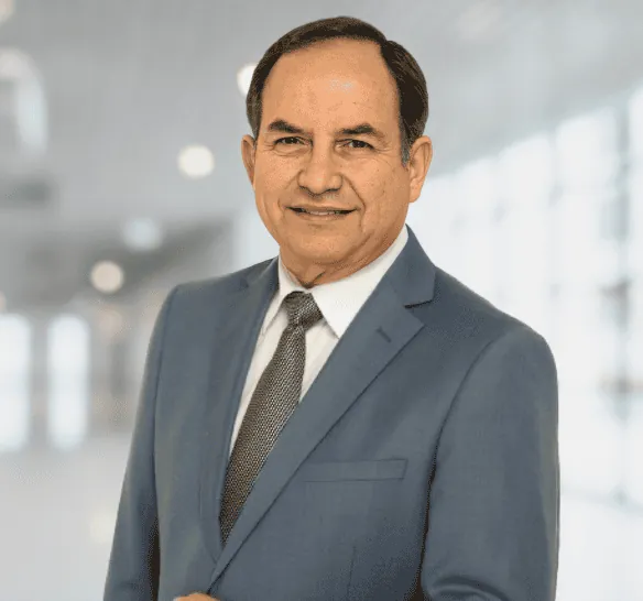 Dr. Carlos Diaz
